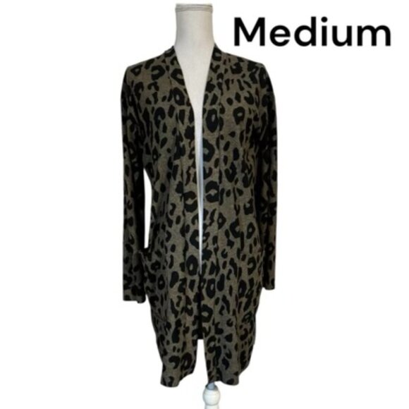 * ❤️PERFECT for FALL! ANIMAL PRINT OPEN FRONT CARDIGAN SWEATER MEDIUM - Picture 1 of 9
